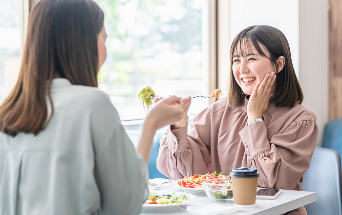 食事や会話の質を左右する！？～大切な歯茎の役割